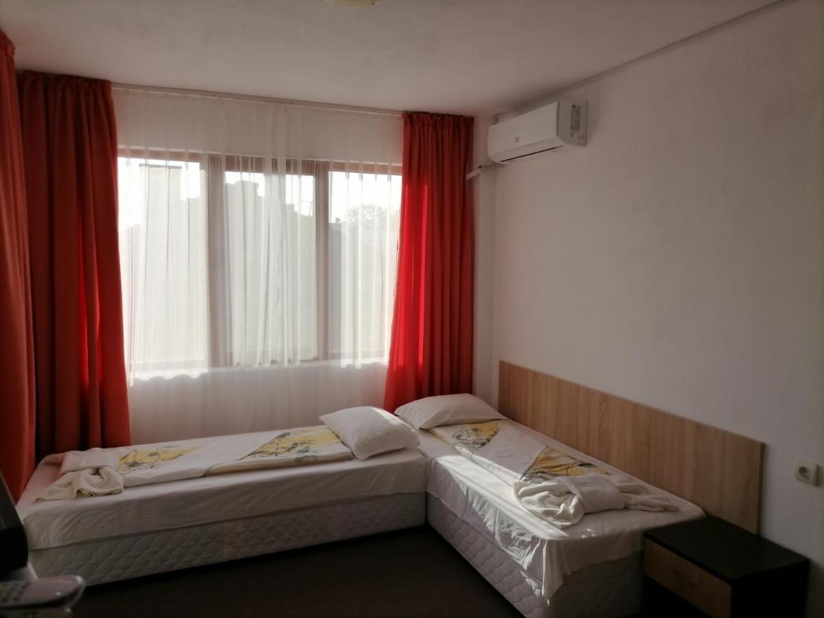 Ivet Guest House Obzor Buitenkant foto